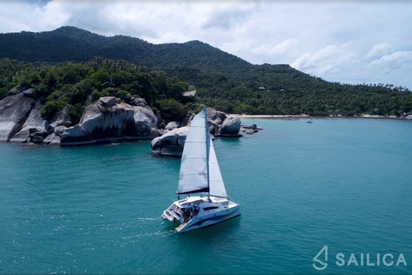 Island Spirit 410 - Yacht Charter Sailica