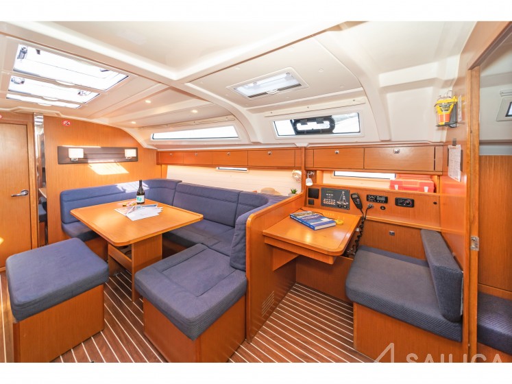 Bavaria 41 Cruiser - Yacht Charter Sailica
