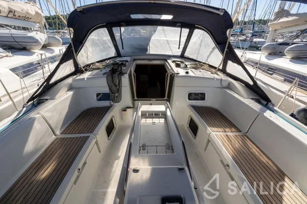 Sun Odyssey 469 - Yacht Charter Sailica