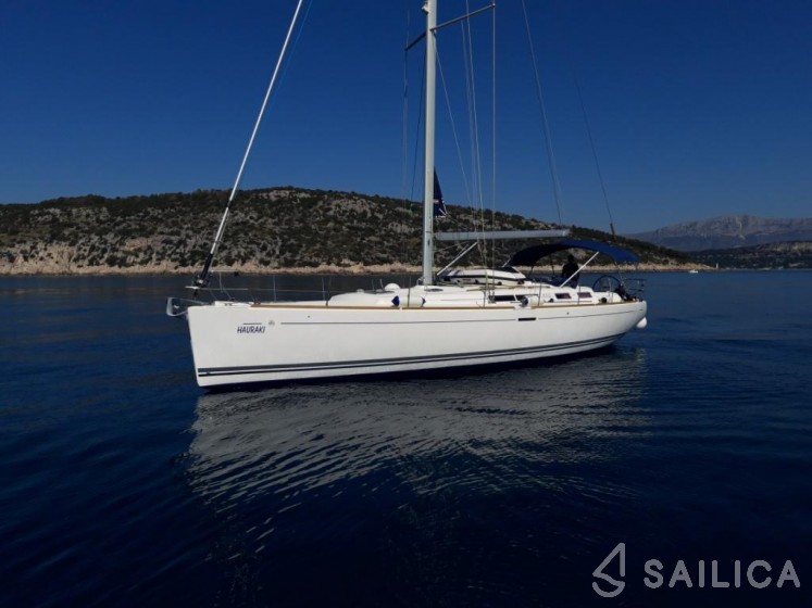 Dufour 455 Grand Large - Yacht Charter Sailica