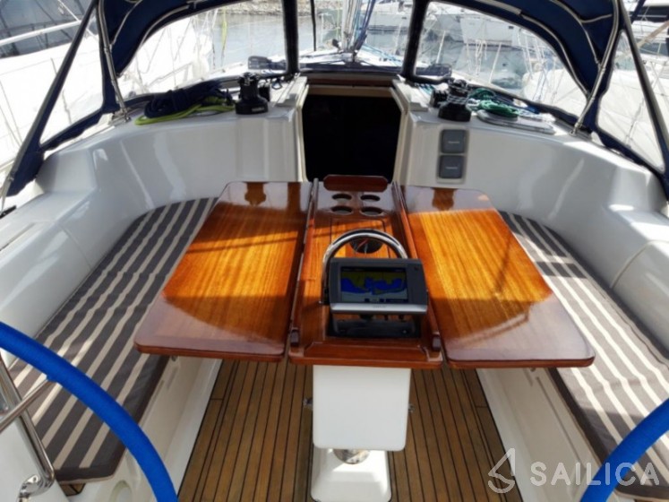 Dufour 455 Grand Large - Yacht Charter Sailica