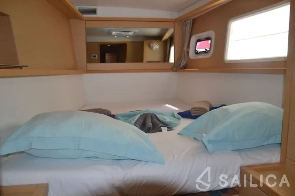 Lagoon 450 - Yacht Charter Sailica