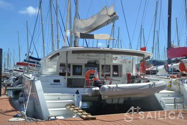 Lagoon 450 - Yacht Charter Sailica