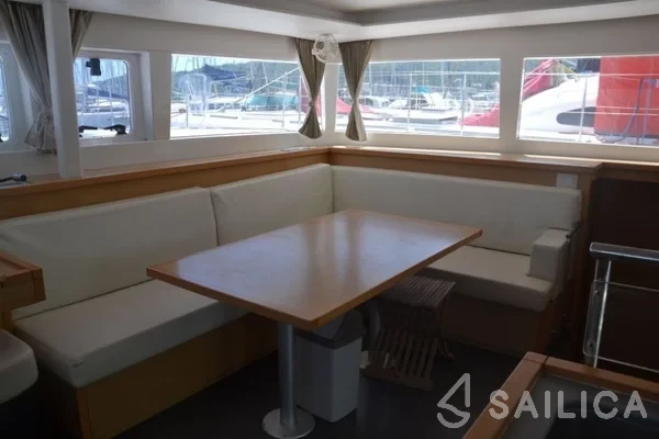 Lagoon 450 - Yacht Charter Sailica