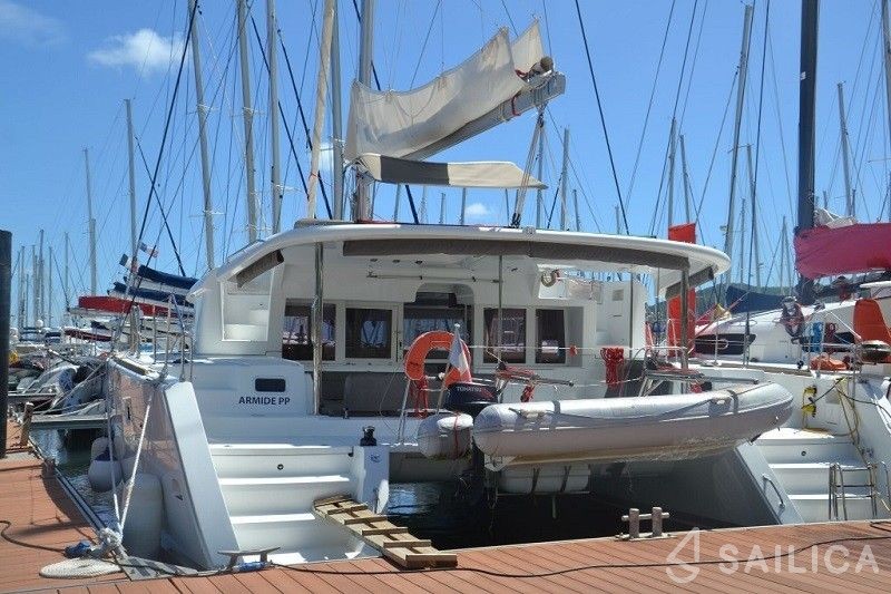 Lagoon 450 - Yacht Charter Sailica