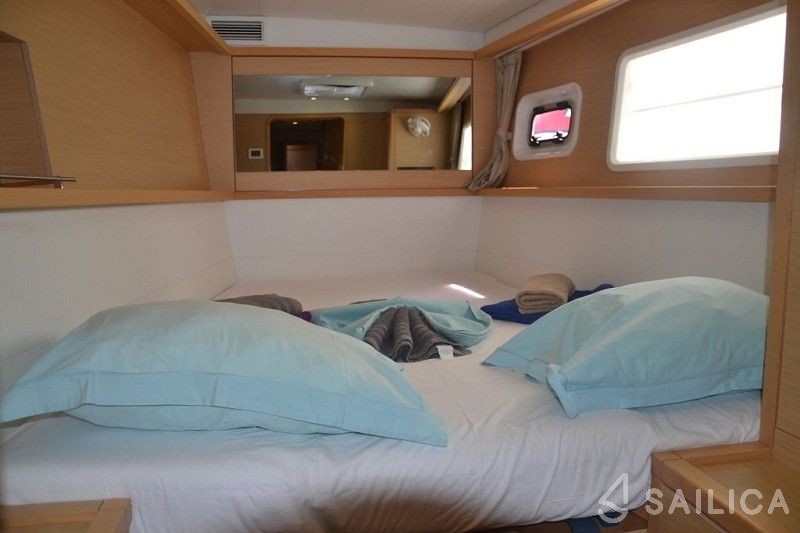 Lagoon 450 - Yacht Charter Sailica
