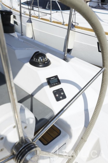 Bavaria C42 - Yacht Charter Sailica