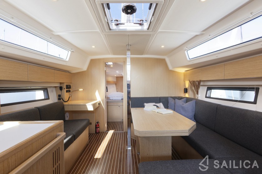 Bavaria C42 - Yacht Charter Sailica