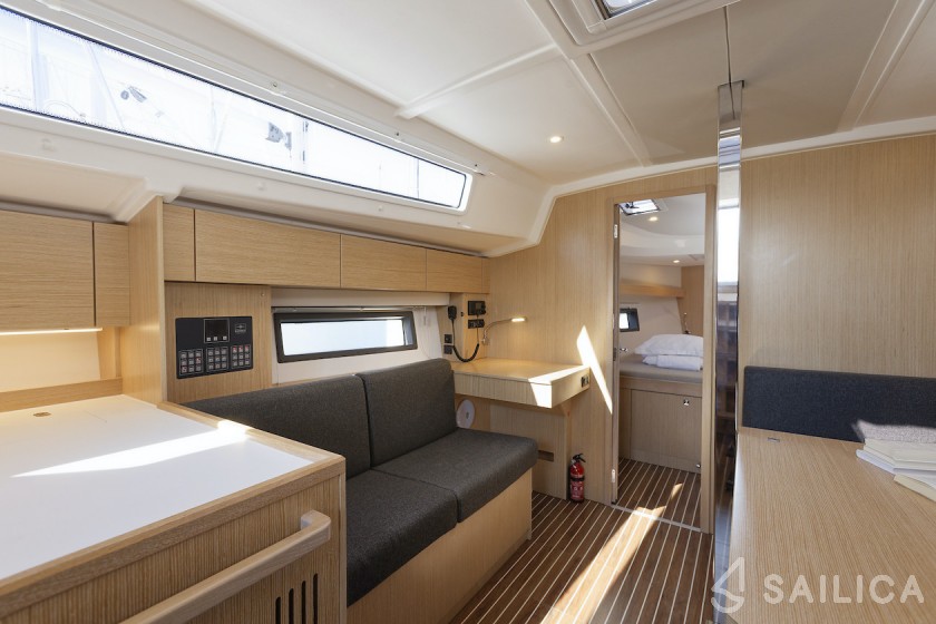Bavaria C42 - Yacht Charter Sailica