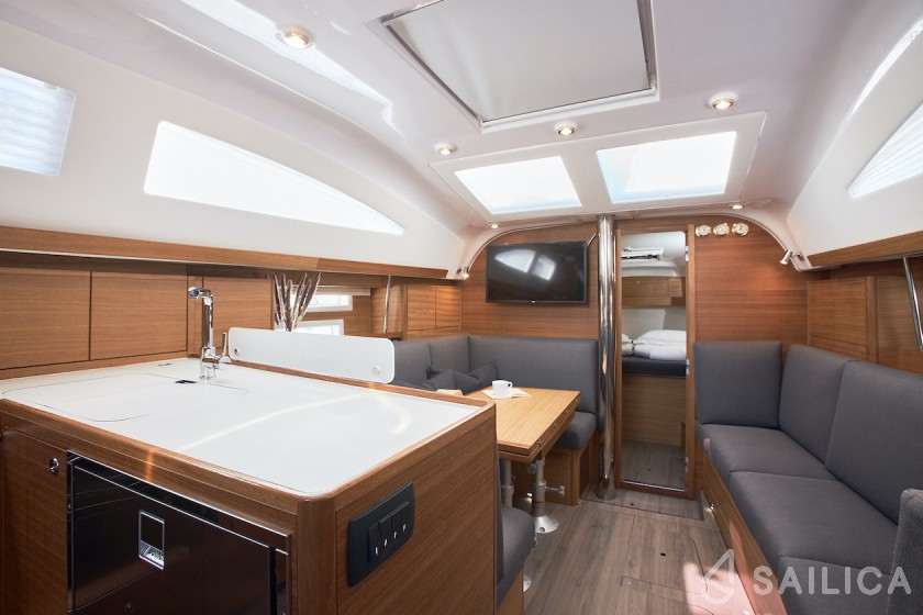 Elan Impression 40.1 - Yacht Charter Sailica