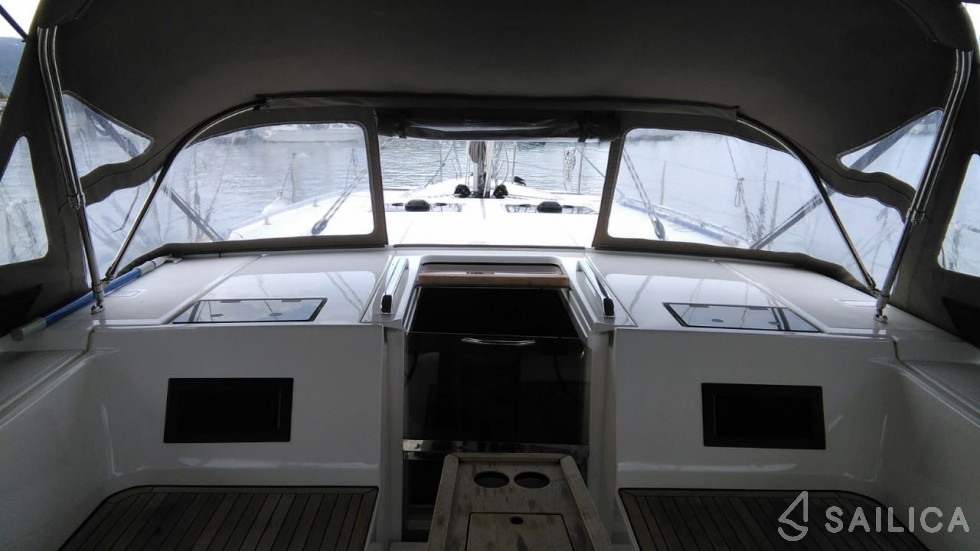 Bavaria C45 - Yacht Charter Sailica