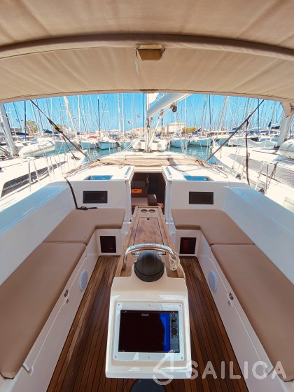 Bavaria C45 - Yacht Charter Sailica