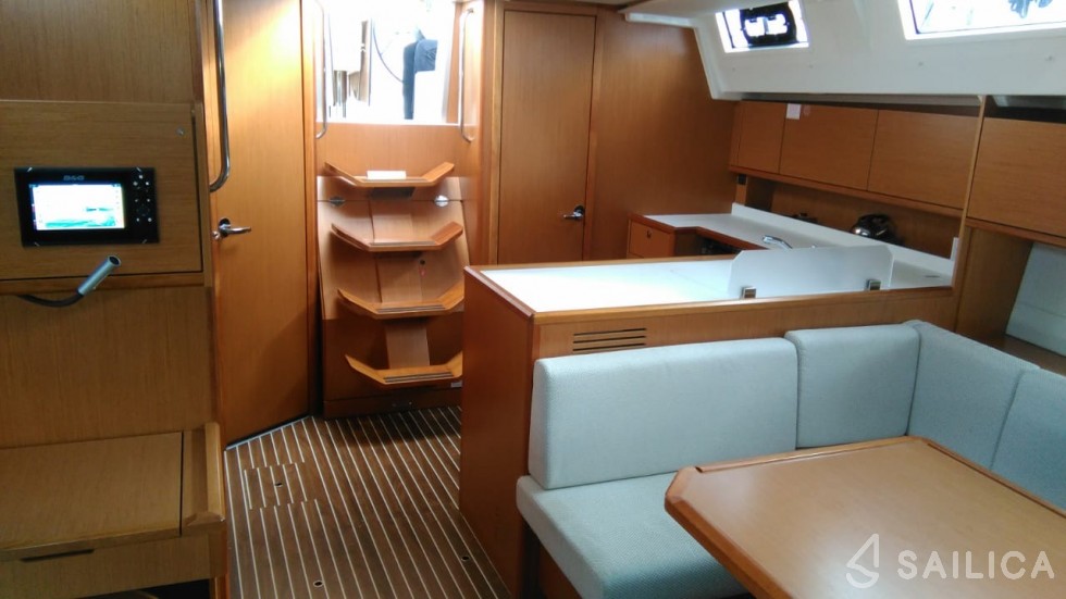 Bavaria C45 - Yacht Charter Sailica