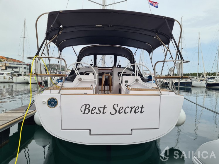 Elan Impression 40.1 - Yacht Charter Sailica