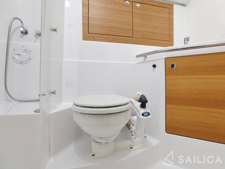 Elan Impression 45.1 - Yacht Charter Sailica