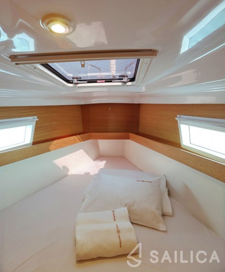 Elan Impression 45.1 - Yacht Charter Sailica