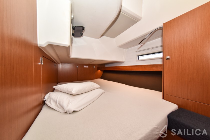 Bavaria 46 Cruiser - Yacht Charter Sailica