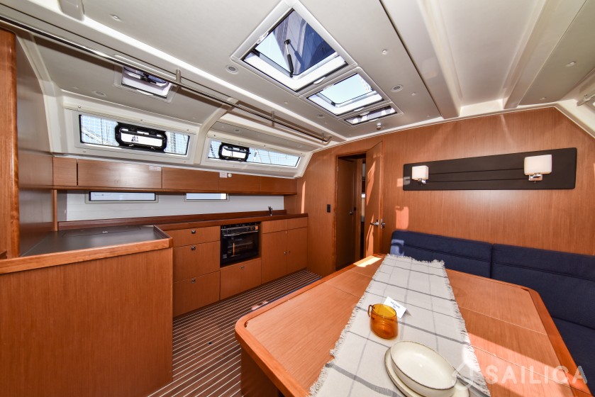 Bavaria 46 Cruiser - Yacht Charter Sailica