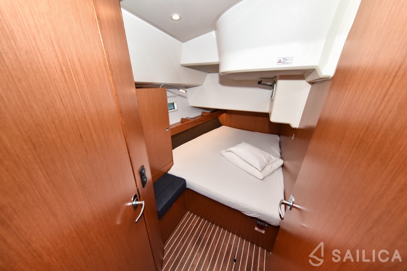 Bavaria 46 Cruiser - Yacht Charter Sailica