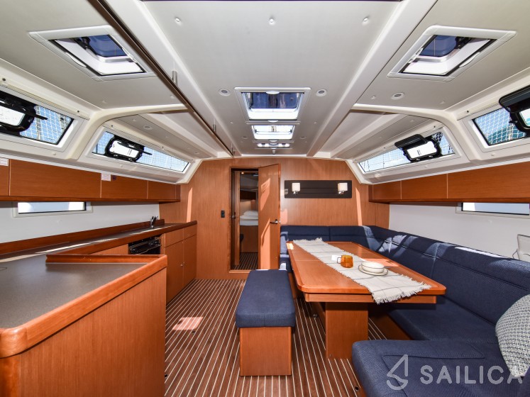 Bavaria 46 Cruiser - Yacht Charter Sailica