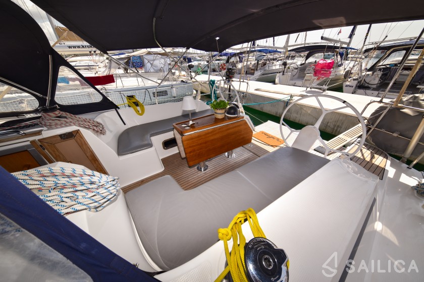 Bavaria 46 Cruiser - Yacht Charter Sailica