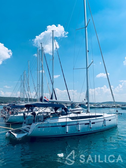 Bavaria 46 Cruiser - Yacht Charter Sailica