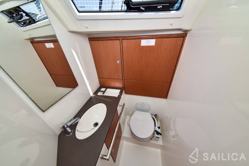 Bavaria 46 Cruiser - Yacht Charter Sailica