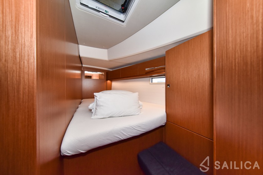 Bavaria 46 Cruiser - Yacht Charter Sailica