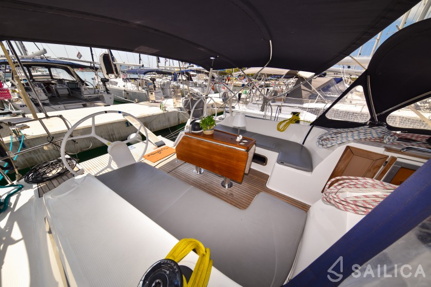 Bavaria 46 Cruiser - Yacht Charter Sailica