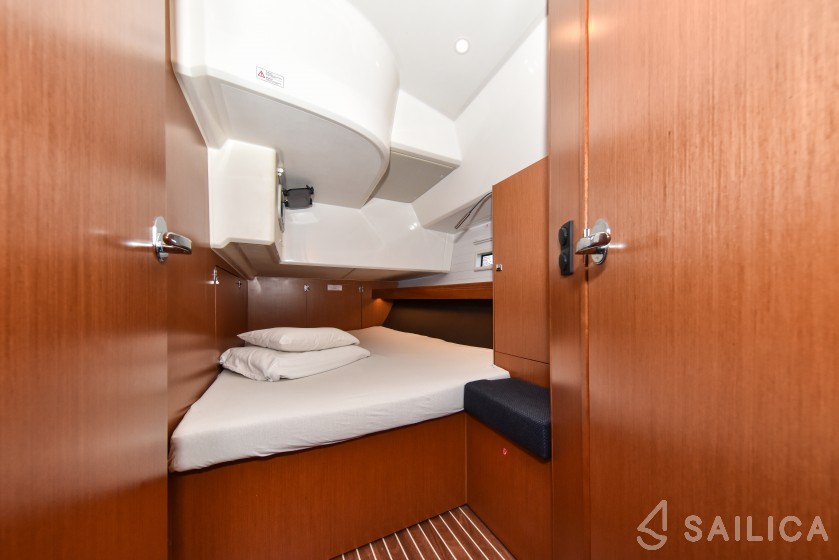Bavaria 46 Cruiser - Yacht Charter Sailica