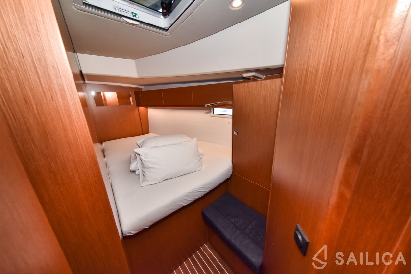 Bavaria 46 Cruiser - Yacht Charter Sailica