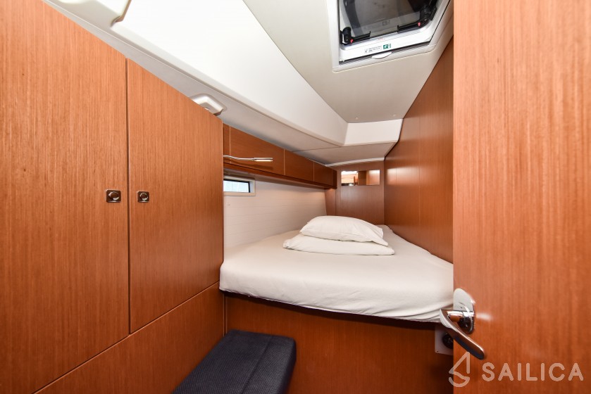 Bavaria 46 Cruiser - Yacht Charter Sailica