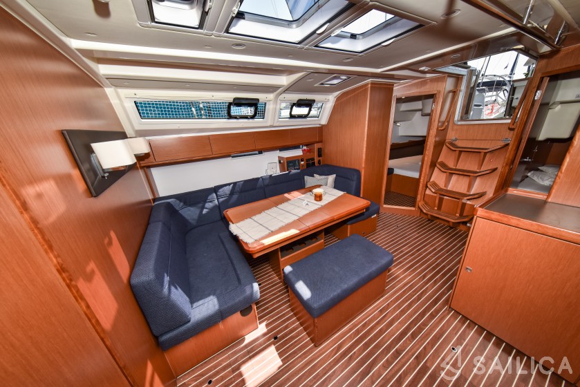 Bavaria 46 Cruiser - Yacht Charter Sailica