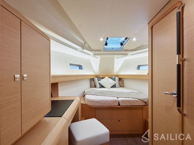 Sun Odyssey 439 - Yacht Charter Sailica