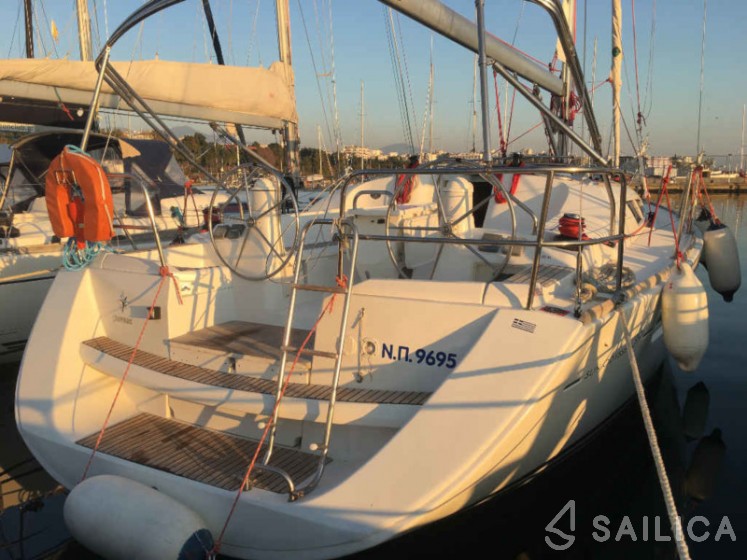 Sun Odyssey 39i - Yacht Charter Sailica