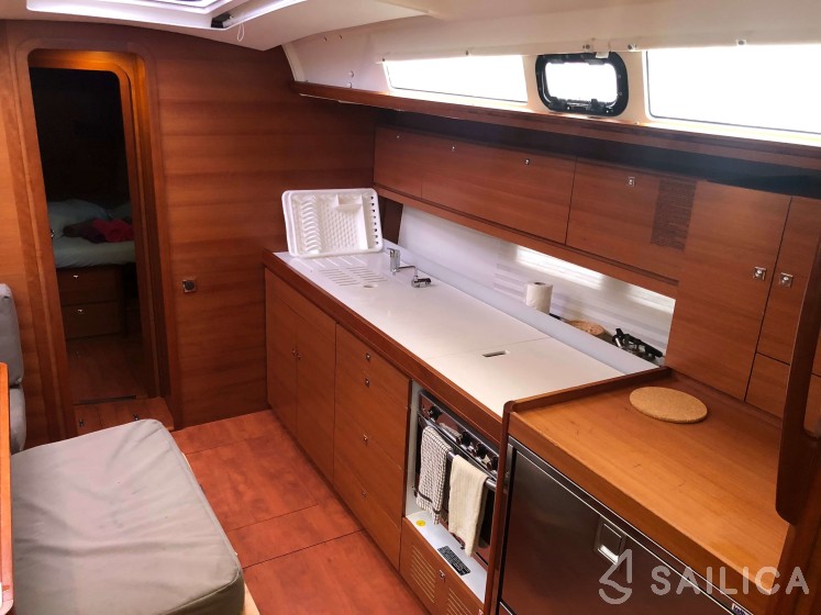 Dufour 460 GL - Yacht Charter Sailica