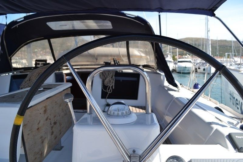 Dufour 460 GL - Yacht Charter Sailica