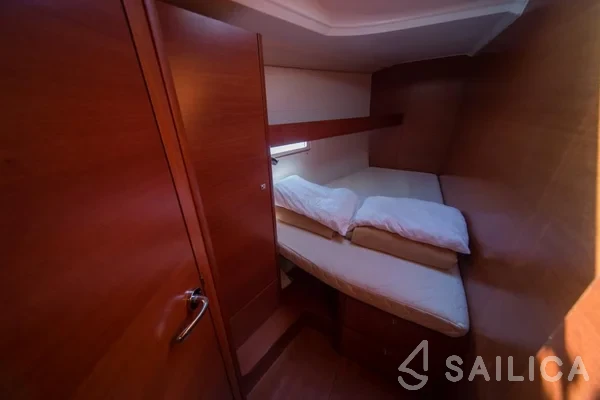 Dufour 460 GL - Yacht Charter Sailica