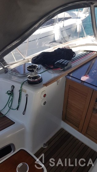 Oceanis 40 - Yacht Charter Sailica
