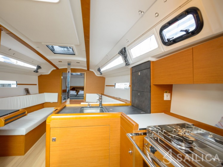 Sun Odyssey 349 - Yacht Charter Sailica