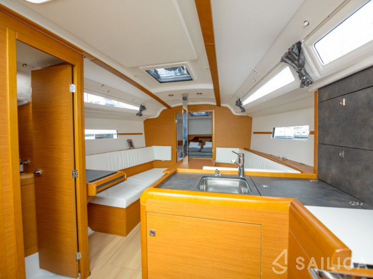 Sun Odyssey 349 - Yacht Charter Sailica