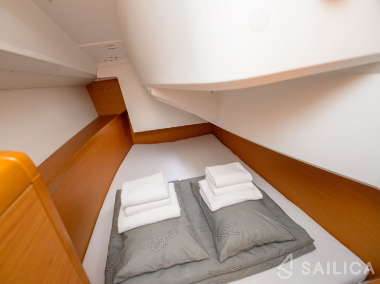 Sun Odyssey 349 - Yacht Charter Sailica