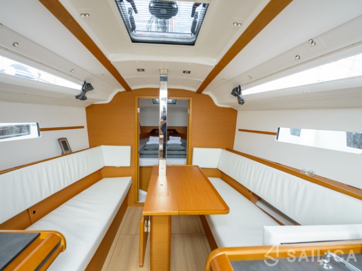 Sun Odyssey 349 - Yacht Charter Sailica