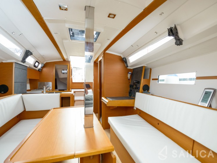 Sun Odyssey 349 - Yacht Charter Sailica