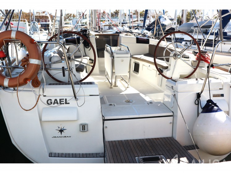 Sun Odyssey 439 - Yacht Charter Sailica