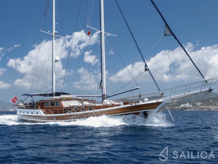 Gulet - Yacht Charter Sailica
