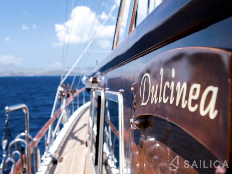 Gulet - Yacht Charter Sailica