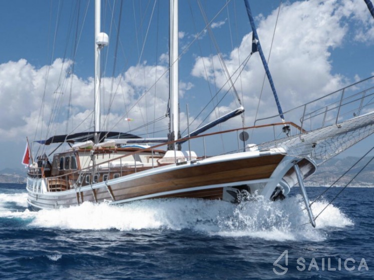 Gulet - Yacht Charter Sailica