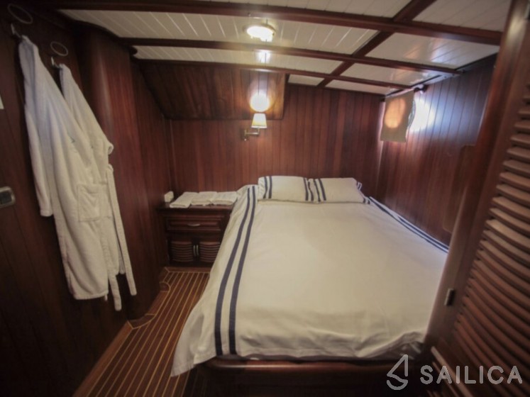 Gulet - Yacht Charter Sailica