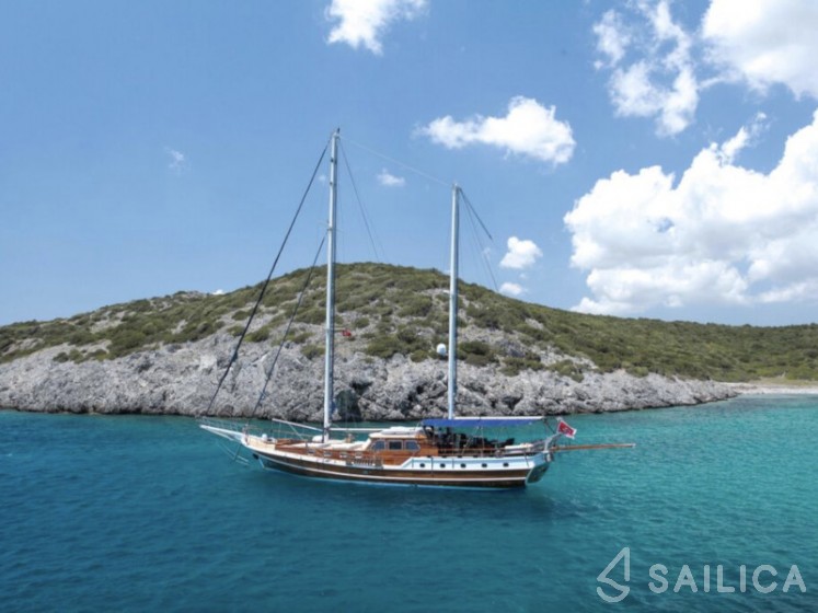Gulet - Yacht Charter Sailica